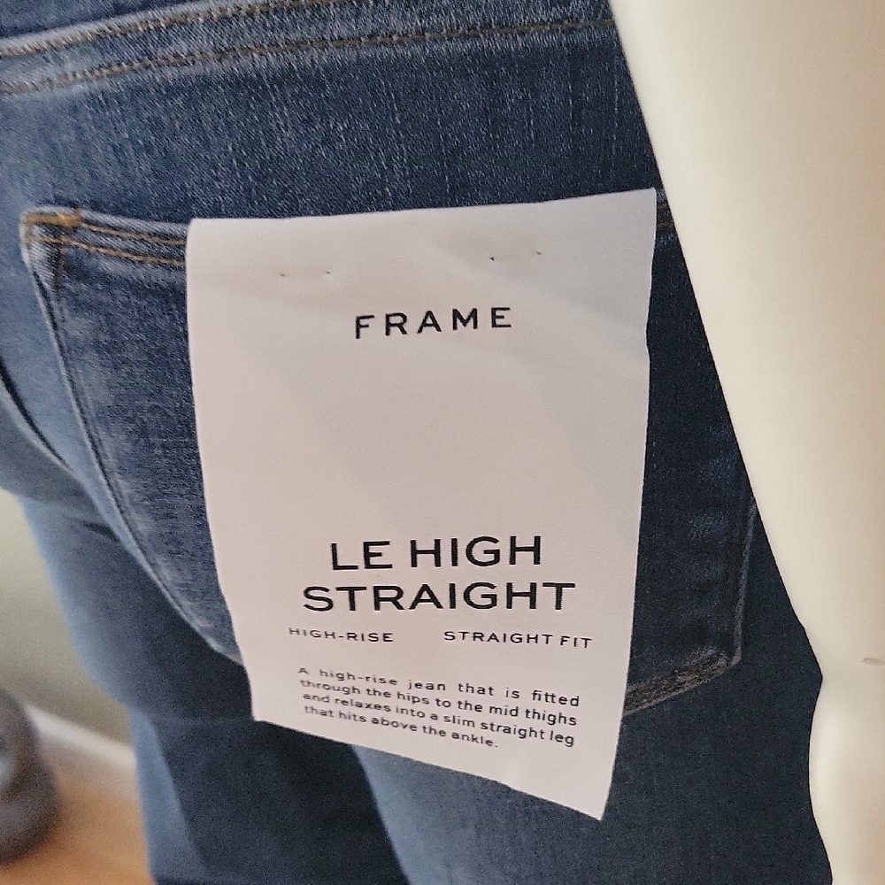 Frame Le High Straight High Rise Ankle Jean In Best - Picture 6 of 16